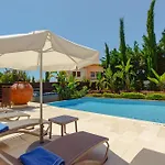 Villa Luxury Elite Aj05 Complete With A Private, Climate Controlled Pool And A Relaxing Outdoor Jacuzzi, Aphrodite Hills Kouklia