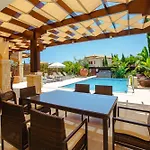 Luxury Elite Aj05 Complete With A Private, Climate Controlled Pool And A Relaxing Outdoor Jacuzzi, Aphrodite Hills * Kouklia