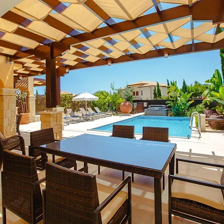 Luxury Aj05 With Private Heated Pool & Jacuzzi, Services Inc, Aphrodite Hills * Kouklia