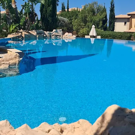 Luxury Aj05 With Private Heated Pool & Jacuzzi, Services Inc, Aphrodite Hills Villa *
