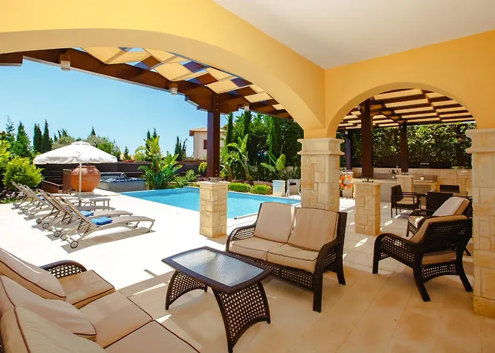 Luxury Elite Aj05 Complete With A Private, Climate Controlled Pool And A Relaxing Outdoor Jacuzzi, Aphrodite Hills * クークリア