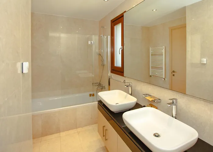 Villa Luxury Elite Aj05 Complete With A Private, Climate Controlled Pool And A Relaxing Outdoor Jacuzzi, Aphrodite Hills