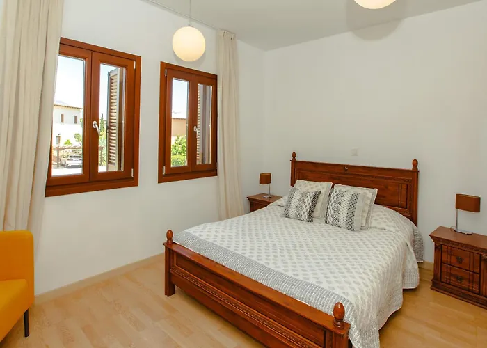 Villa Luxury Elite Aj05 Complete With A Private, Climate Controlled Pool And A Relaxing Outdoor Jacuzzi, Aphrodite Hills Kouklia