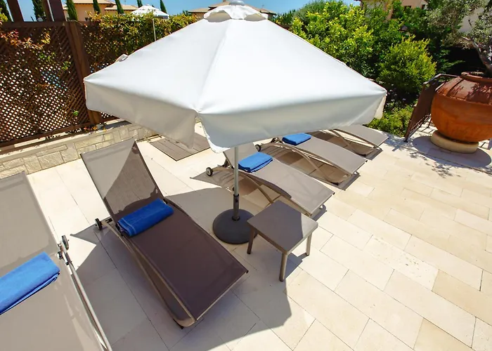 Luxury Elite Aj05 Complete With A Private, Climate Controlled Pool And A Relaxing Outdoor Jacuzzi, Aphrodite Hills