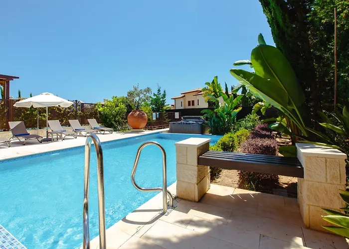 Luxury Elite Aj05 Complete With A Private, Climate Controlled Pool And A Relaxing Outdoor Jacuzzi, Aphrodite Hills Villa *
