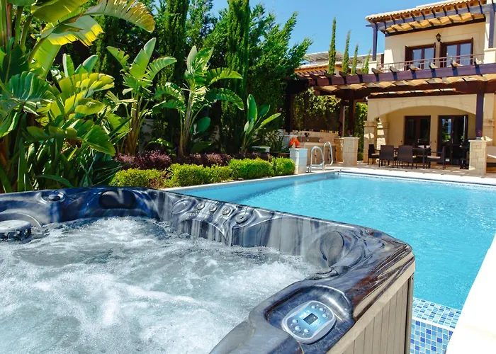 ヴィラ Luxury Elite Aj05 Complete With A Private, Climate Controlled Pool And A Relaxing Outdoor Jacuzzi, Aphrodite Hills *