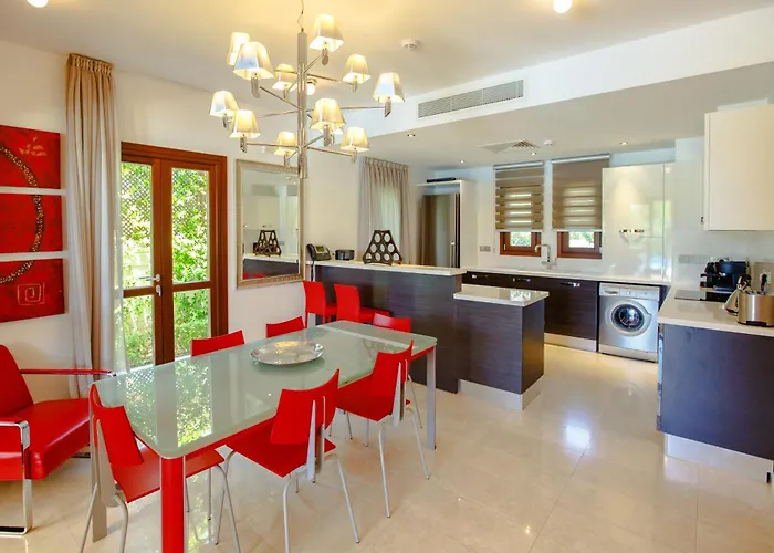 Villa Luxury Elite Aj05 Complete With A Private, Climate Controlled Pool And A Relaxing Outdoor Jacuzzi, Aphrodite Hills *